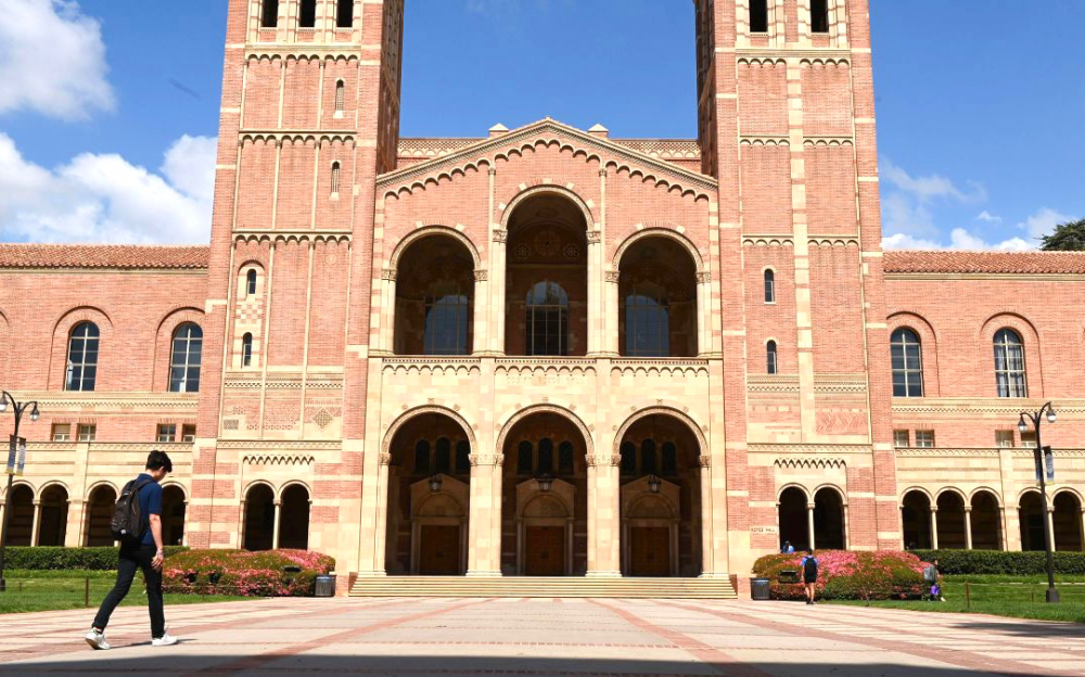 加州的主要大学今年秋季不太可能重返校园